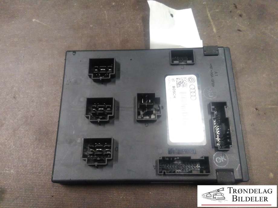 Styreenhet comfort (BCM) til Audi A6 2014-2018 (Type IV, Fase 2) (C7) (C7) (BOSCH|4H0 907 063 CF|F005V01325|)