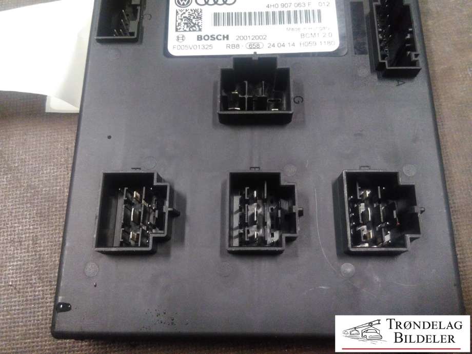 Styreenhet comfort (BCM) til Audi A6 2014-2018 (Type IV, Fase 2) (C7) (C7) (BOSCH|4H0 907 063 CF|F005V01325|)