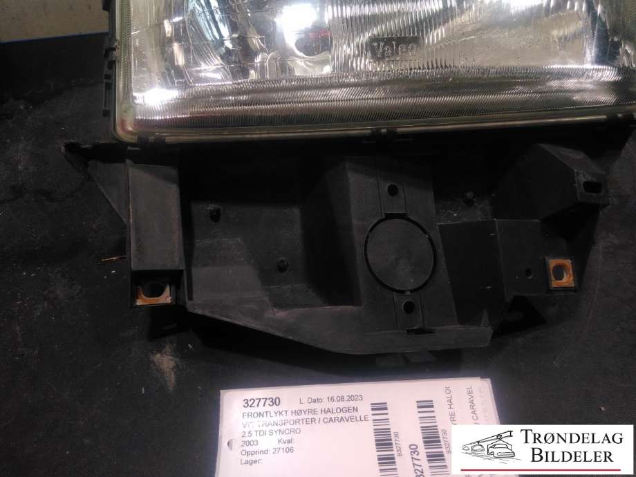 Frontlykt høyre halogen til VW Transporter / Caravelle 1990-2003 (T4) (T4) (7D1 941 010 H|)