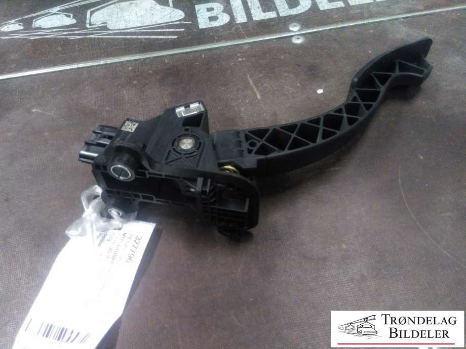 Pedal gass til Mitsubishi Outlander 2015-->> (Type III, Fase 2) (20177847356|)