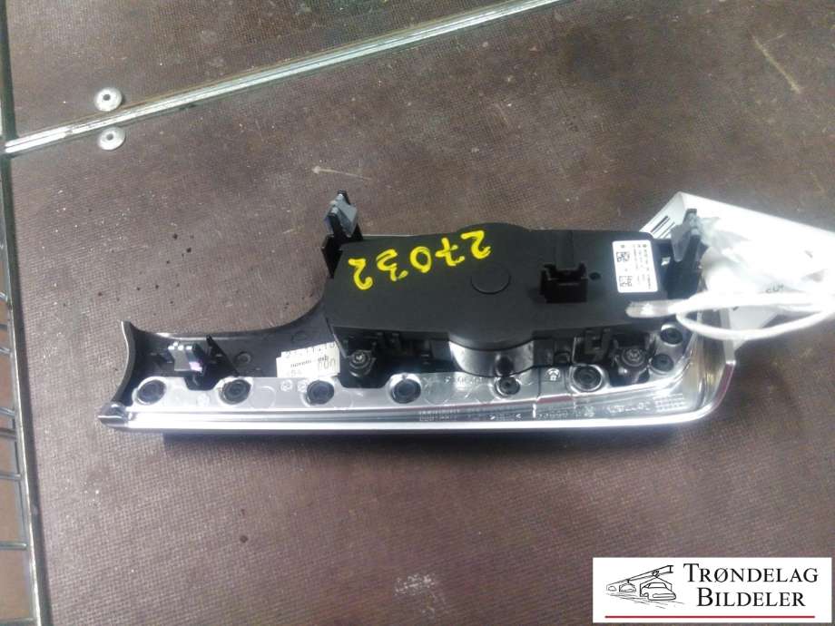Bryter lys til BMW 5-Serie 2010-2017 (F10/F11) (F10/F11) (9192744 04|)