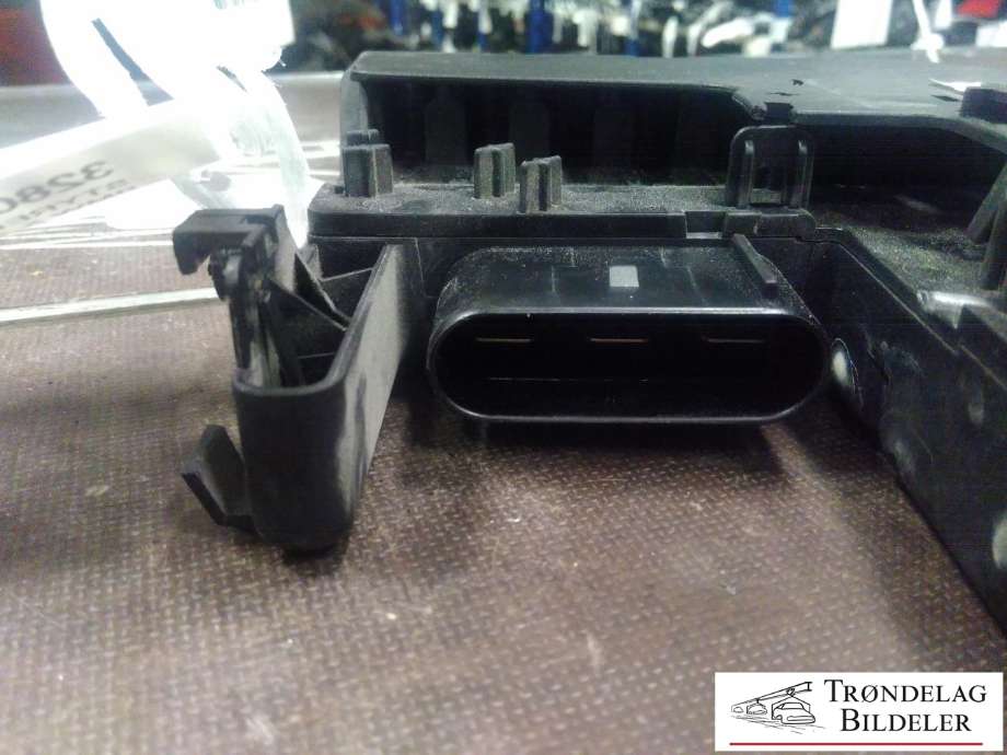Styreenhet batteri til BMW 5-Serie 2010-2017 (F10/F11) (F10/F11) (61 14 9 153 418|)