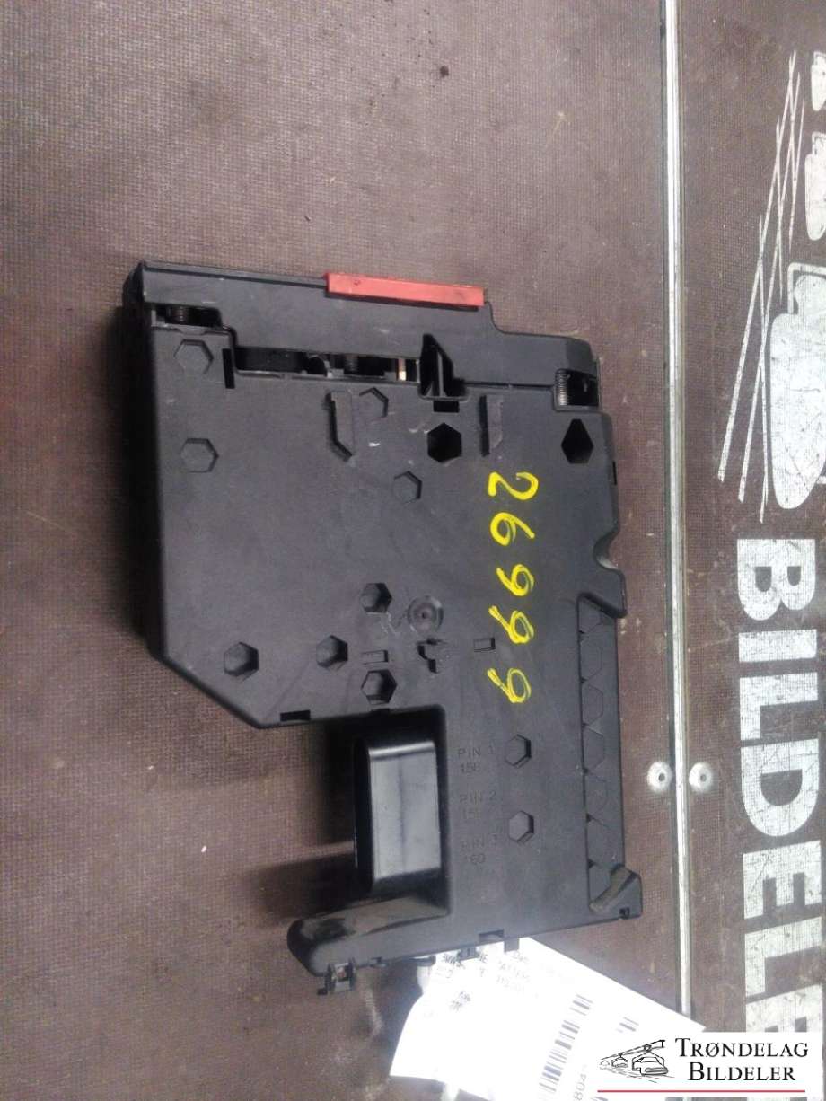 Styreenhet batteri til BMW 5-Serie 2010-2017 (F10/F11) (F10/F11) (61 14 9 153 418|)