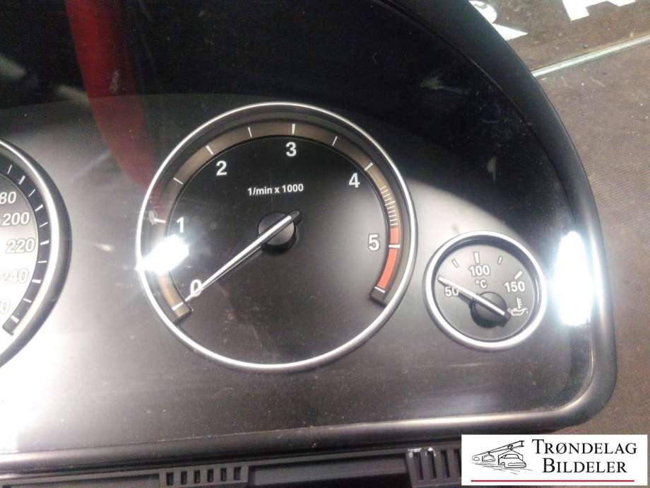 Instrumentpanel til BMW 5-Serie 2010-2017 (F10/F11) (F10/F11) (BMW|2119957-06|9249344-01|)