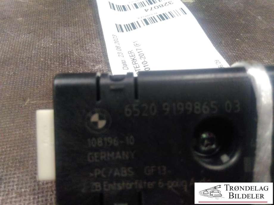 Antenne forsterker til BMW 5-Serie 2010-2017 (F10/F11) (F10/F11) (BMW|6520 9199865 03|)