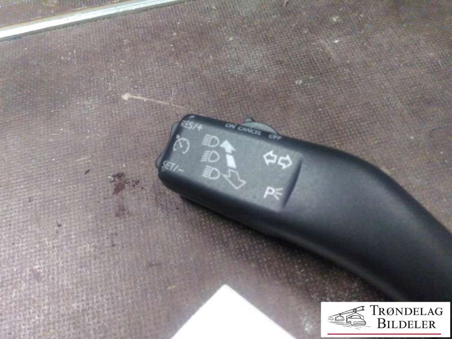 Bryter lys til VW Golf VI 2008-2012  (1K0 943 513 G|)