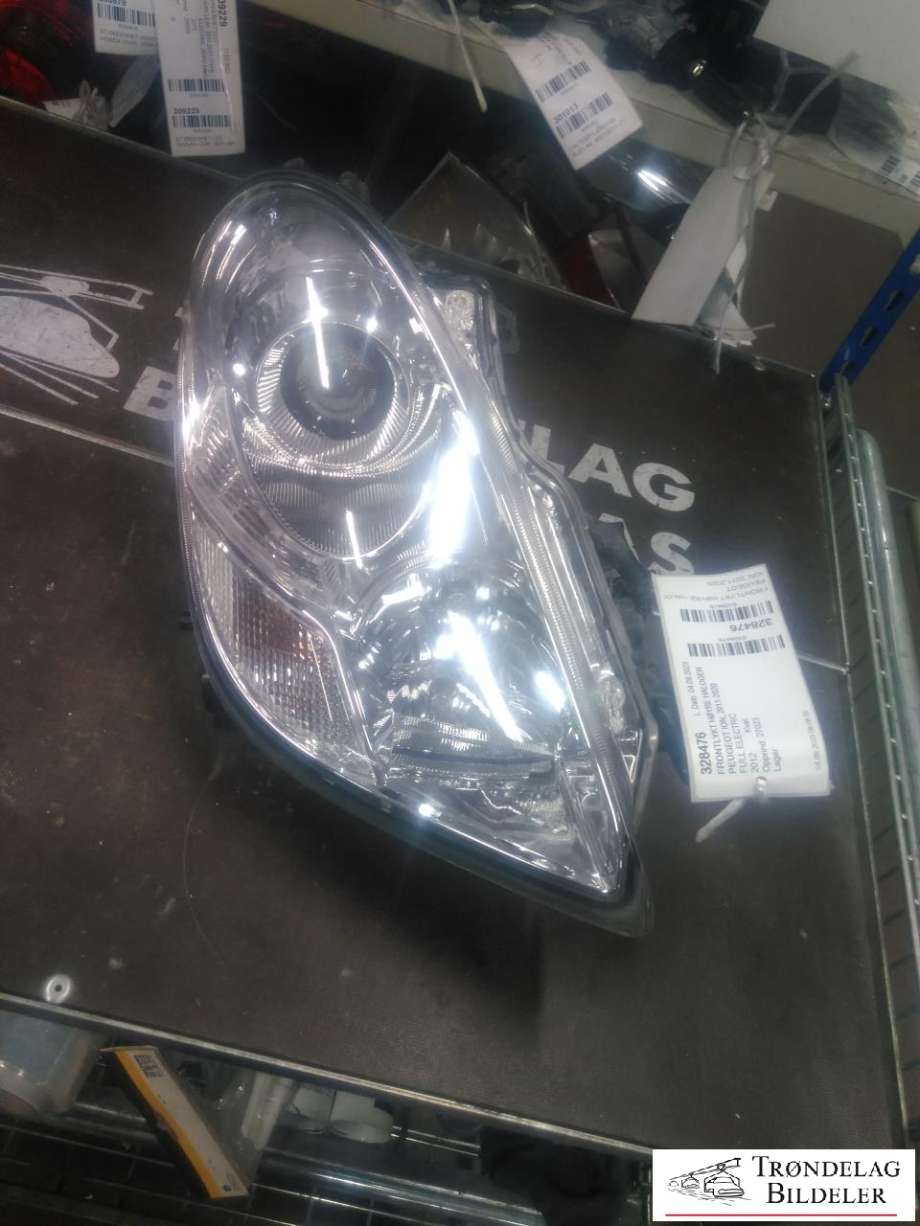 Frontlykt høyre halogen til Peugeot iOn 2011-2020 (6206W9|)