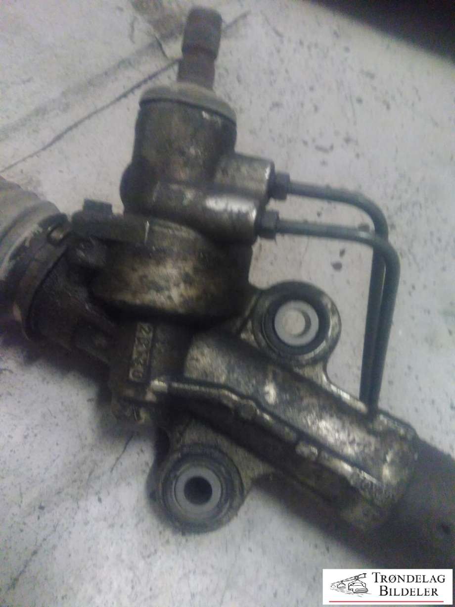 Tannstang til Toyota Hiace 2007-2012 (Fase 3)