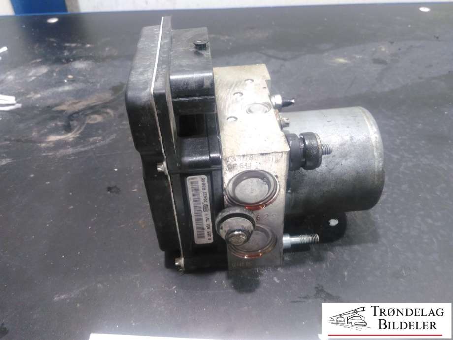 ABS sentral til Nissan NV200 2010-2019  (0 265 951 751|20422 R0046|)