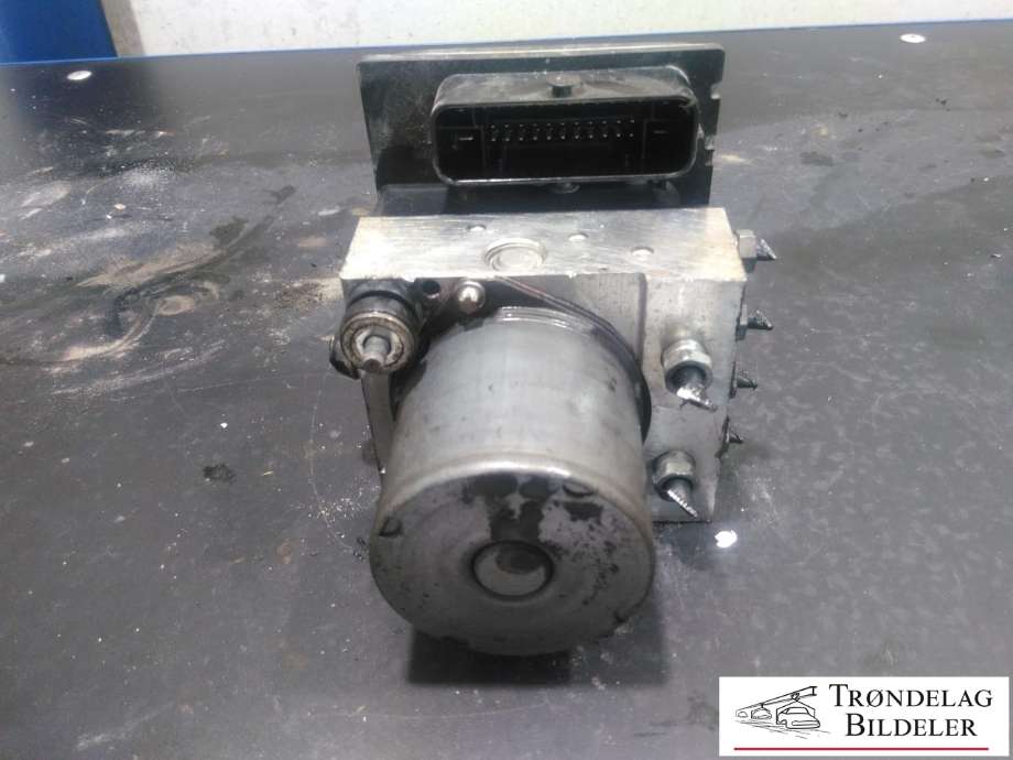 ABS sentral til Nissan NV200 2010-2019  (0 265 951 751|20422 R0046|)