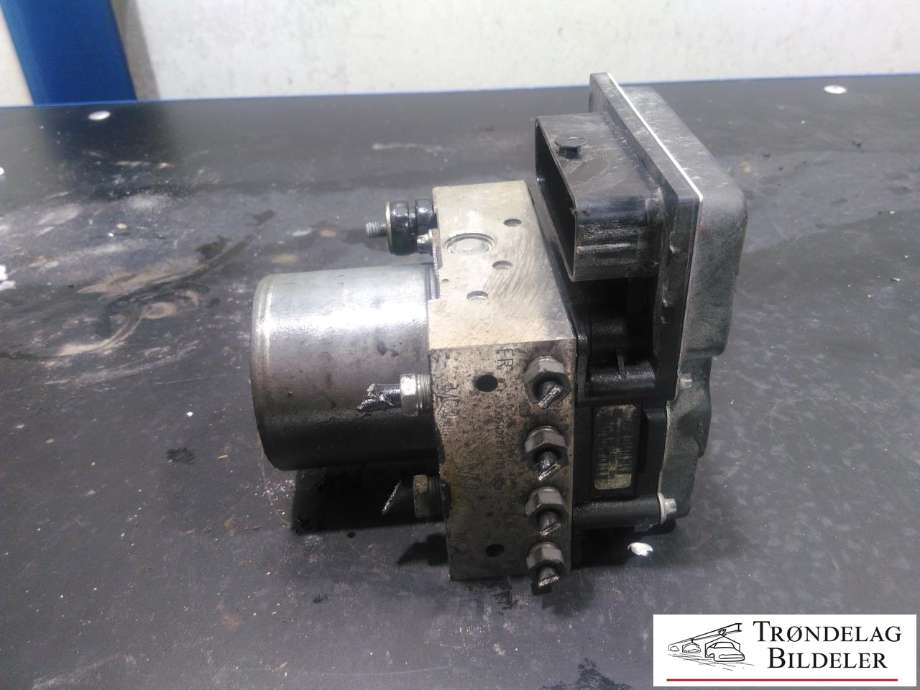 ABS sentral til Nissan NV200 2010-2019  (0 265 951 751|20422 R0046|)