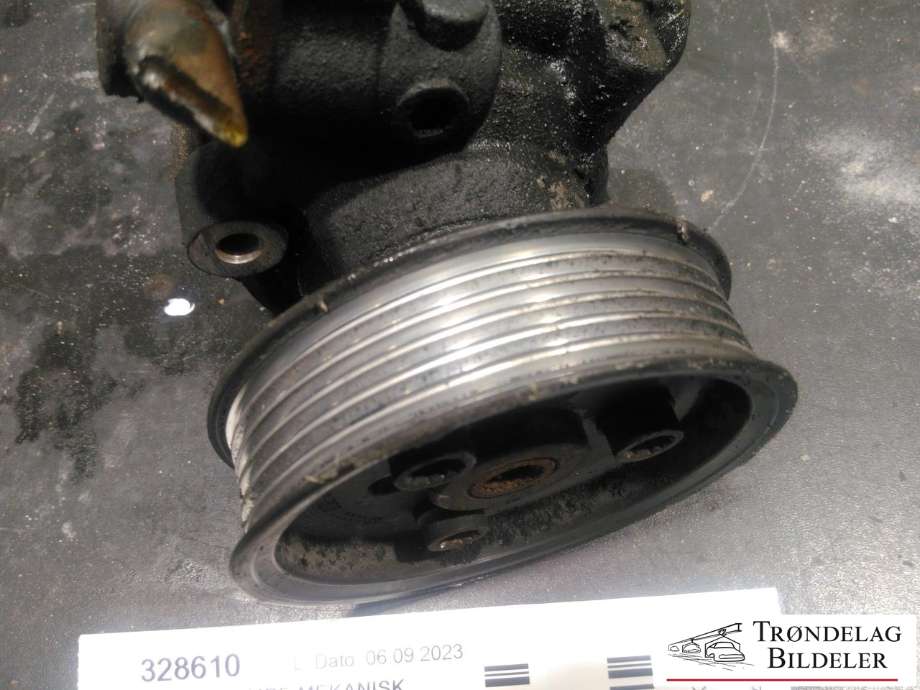 Servo pumpe mekanisk til VW Transporter / Caravelle 2009-2015 (Fase 2) (T5) (T5) (7E0422154E|2H0422154A|2H6 422 154|7E0 422 154 D|)