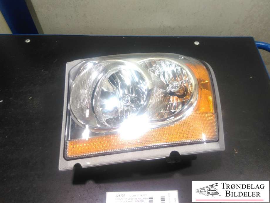 Frontlykt venstre halogen til Dodge Durango 2004-2009 (55077721AE|)
