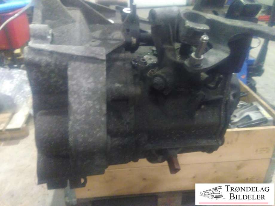 Girkasse manuell til Škoda Rapid 2012-2019 (02T 300 057 Q|02T 300 057 QX|)