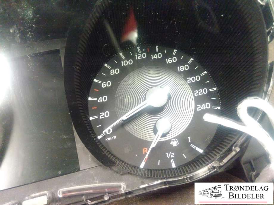 Instrumentpanel til Toyota Avensis 2015-2019 (Type III, Fase 2)  (83800-05V70|)
