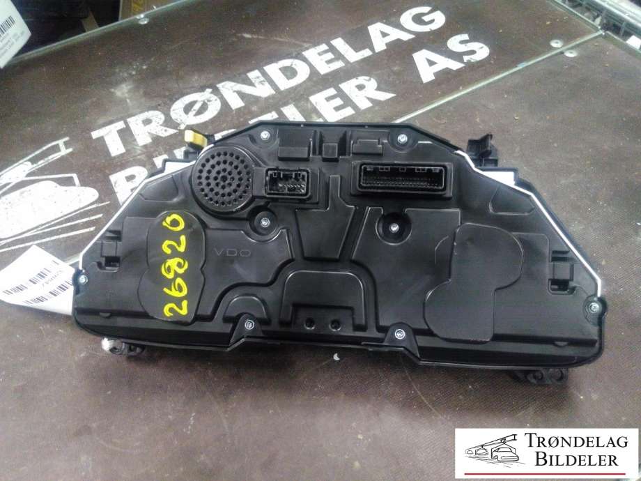 Instrumentpanel til Toyota Avensis 2015-2019 (Type III, Fase 2)  (83800-05V70|)