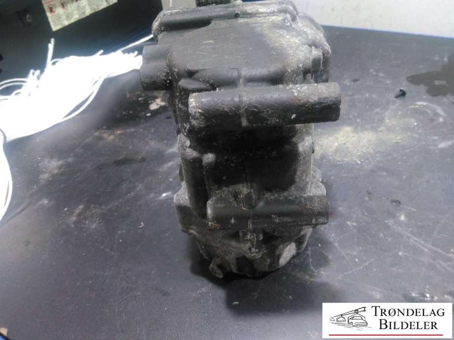 Aircondition kompressor hybrid til Toyota Auris 2010-2012 (Type I, Fase 2) (DENSO|88370-47033|042200-1330|88370-47030|88370-47031|88370-47032|51-0895|ACP994|042200-0420)