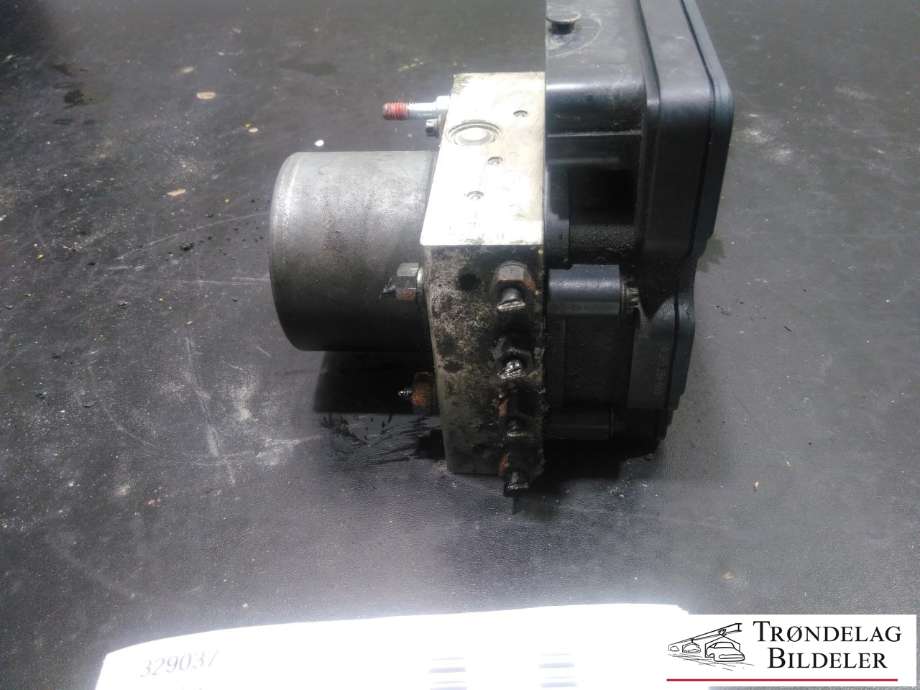 ABS sentral til Toyota Avensis 2015-2019 (Type III, Fase 2)  (2265106455|)