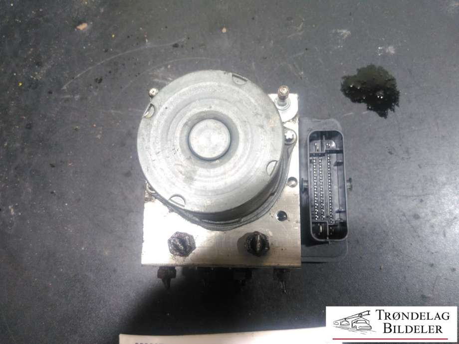 ABS sentral til Toyota Avensis 2015-2019 (Type III, Fase 2)  (2265106455|)