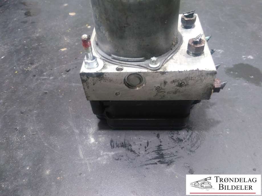 ABS sentral til Toyota Avensis 2015-2019 (Type III, Fase 2)  (2265106455|)