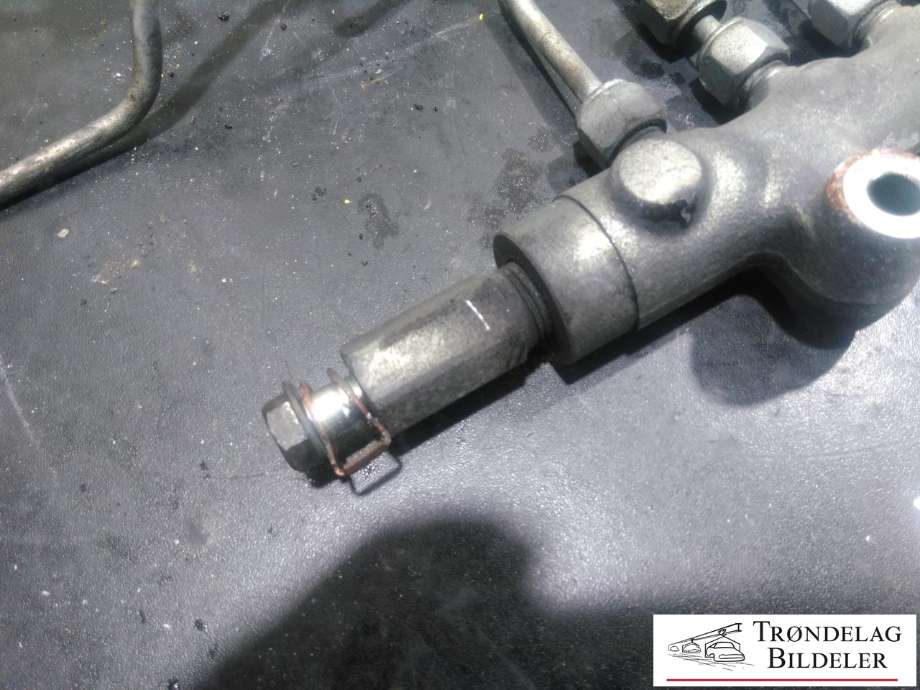 Dyseskinne (fuelrail) til Mitsubishi Outlander 2010-2012 (Type II, Fase 2)  (1465A304|)