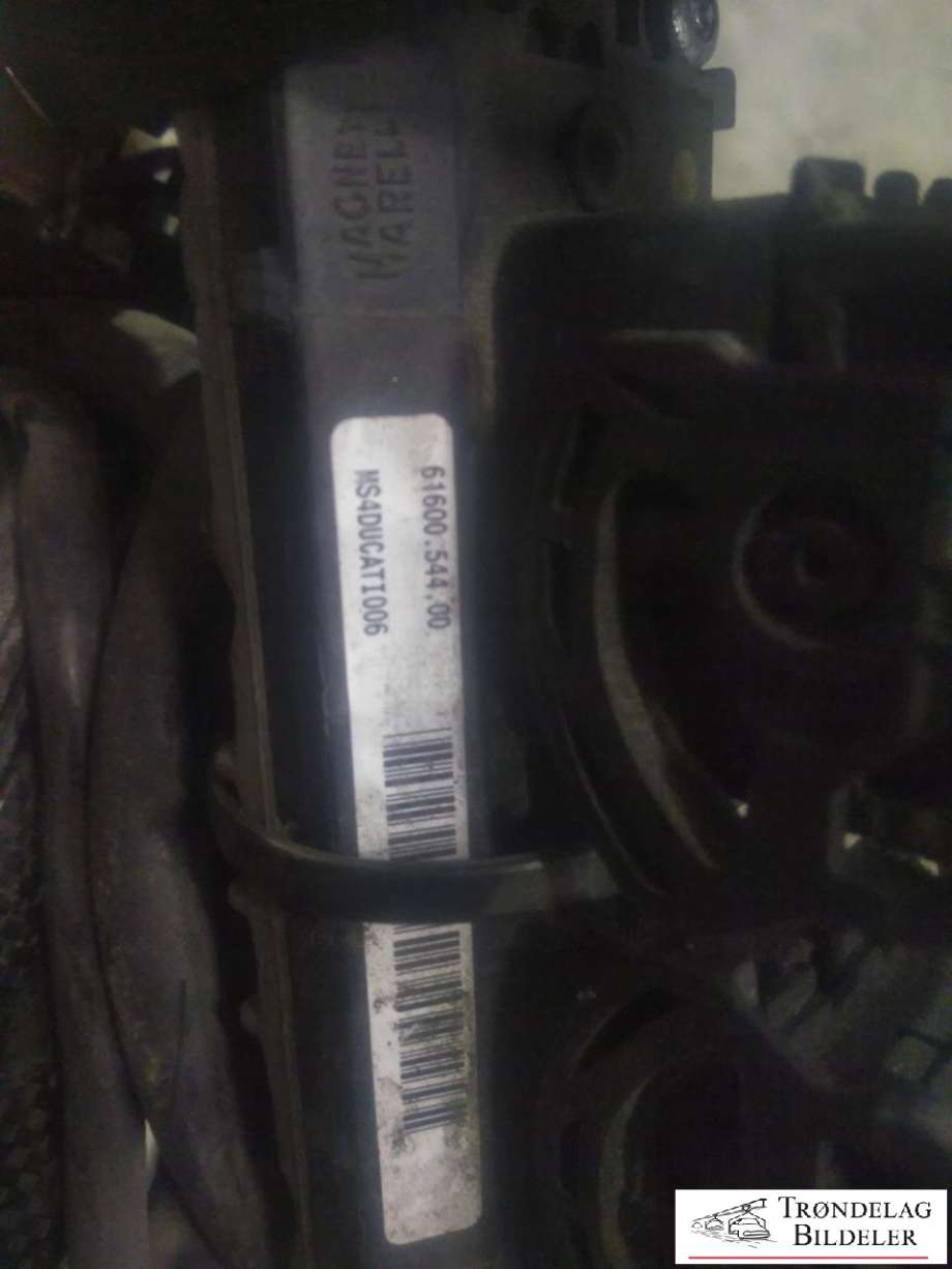 Motor bensin til MC Ducati Monster 600/750/900 1993-2002  (DUCATI DESHO 4V DOCH|ZDM916W40|002315|WEBER PF09 FORGASSER)