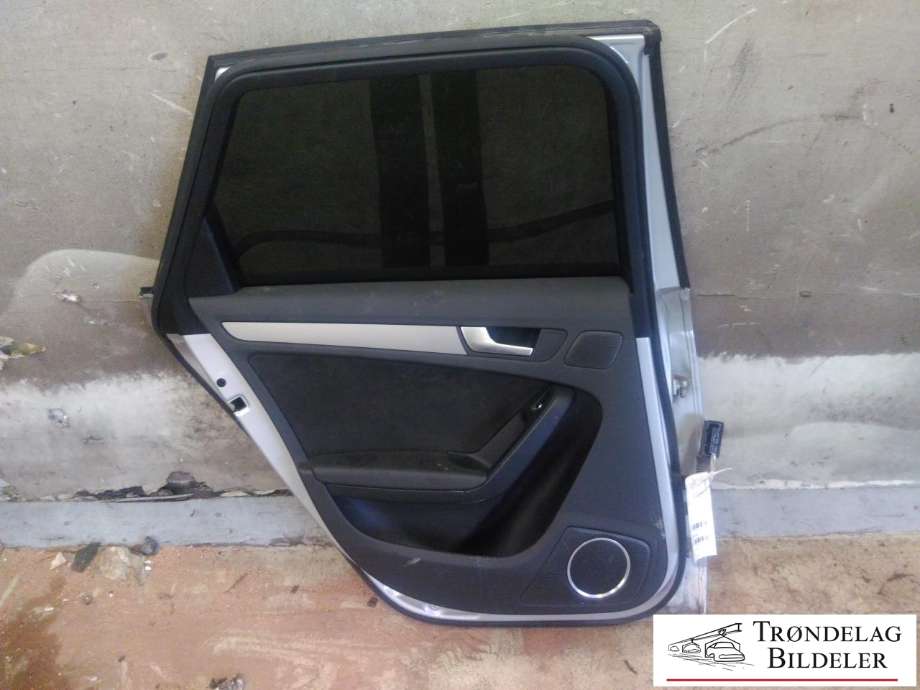Dør venstre bak til Audi A4, Allroad 2009-2016 (Type I) (B8) (B8) (8K9 833 051 D|)
