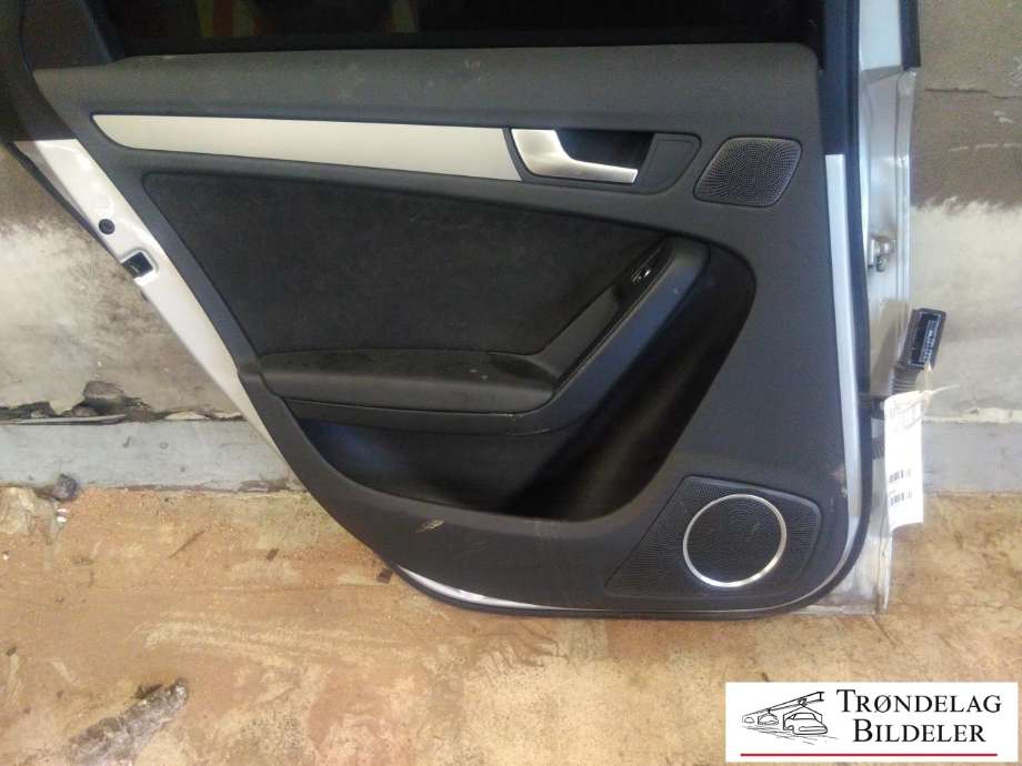 Dør venstre bak til Audi A4, Allroad 2009-2016 (Type I) (B8) (B8) (8K9 833 051 D|)