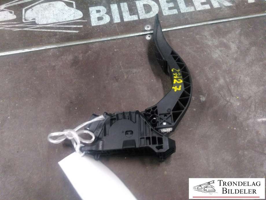 Pedal gass til Audi A4, Allroad 2016-->> (Type II) (B9) (B9) (8W1 321 523|6PW 011 642-01|)