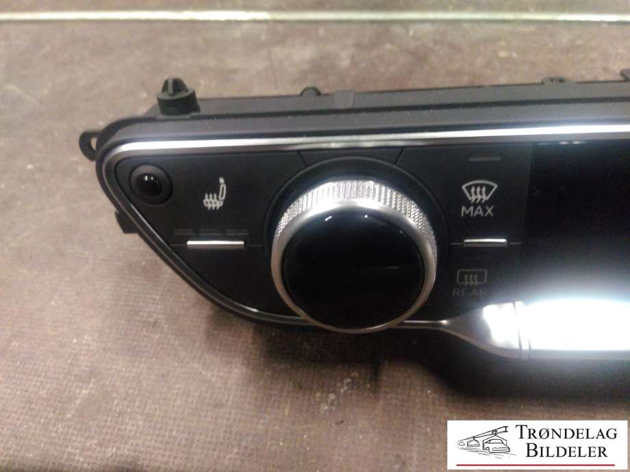 Varmeapparat betjening til Audi A4, Allroad 2016-->> (Type II) (B9) (B9) (8W0 820 043 T|)