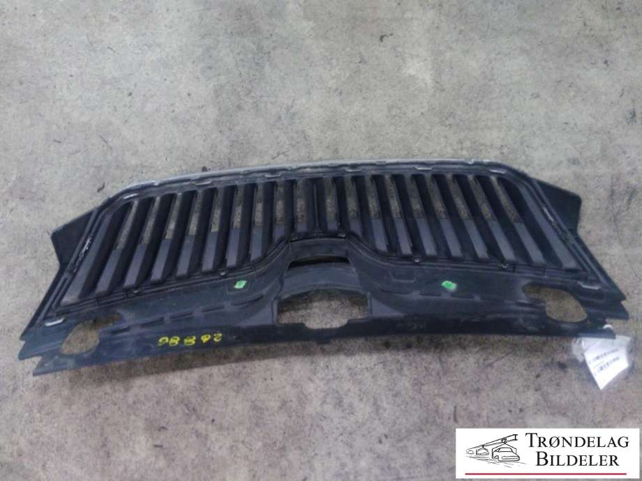 Grill til Škoda Rapid 2012-2019  (5JA 853 668|)