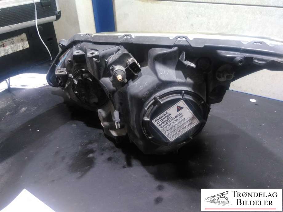 Frontlykt høyre xenon til Honda CR-V 2007-2012 (Type III)  (33100-SWW-G1|)