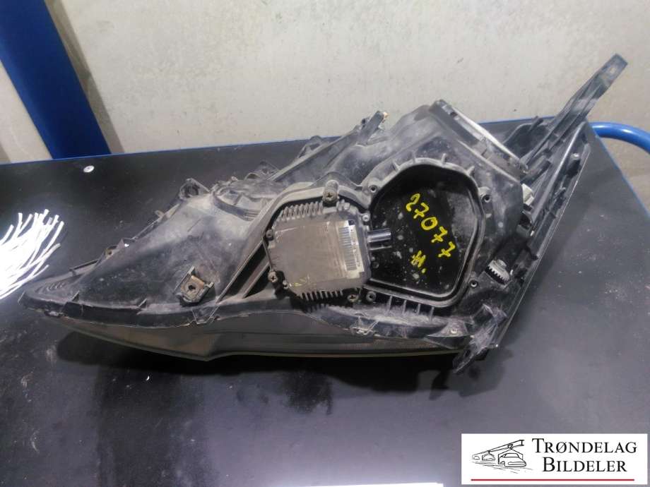 Frontlykt høyre xenon til Honda CR-V 2007-2012 (Type III)  (33100-SWW-G1|)