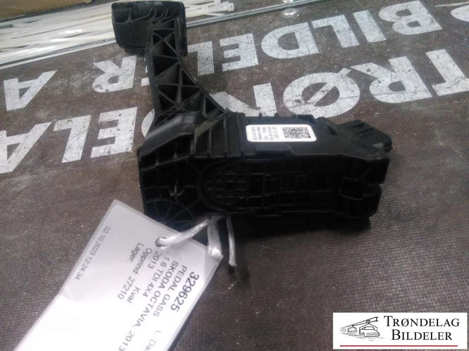 Pedal gass til Škoda Octavia 2013-2016 (Type III, Fase 1) (5Q1 821 503 F|)