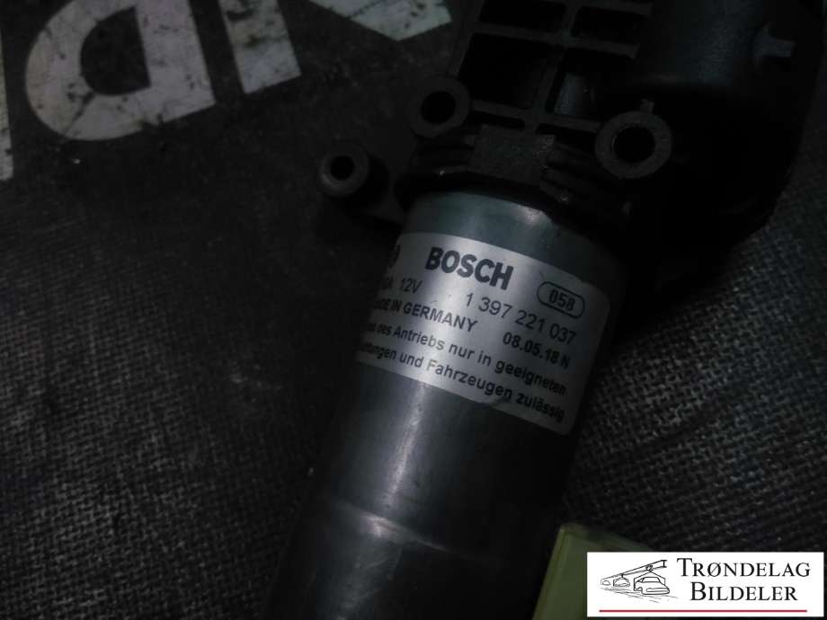 Baklukeåpner motor til Audi A4, Allroad 2016-->> (Type II) (B9) (B9) (8W9 827 852 A|0 390 204 156|)