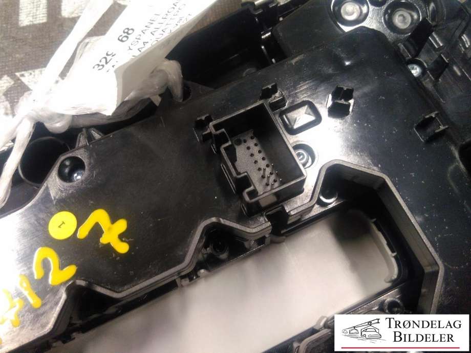 Taklyspanel til Audi A4, Allroad 2016-->> (Type II) (B9) (B9) (8W0 947 135 BQ|)
