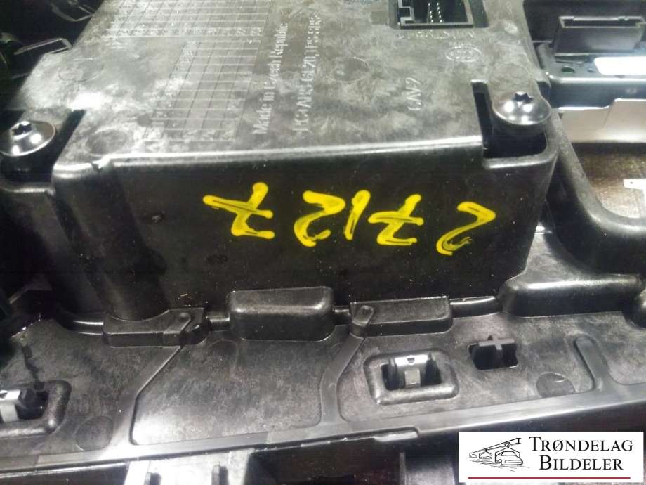 Bilstereo betjeningspanel til Audi A4, Allroad 2016-->> (Type II) (B9) (B9) (8W0 862 533|)