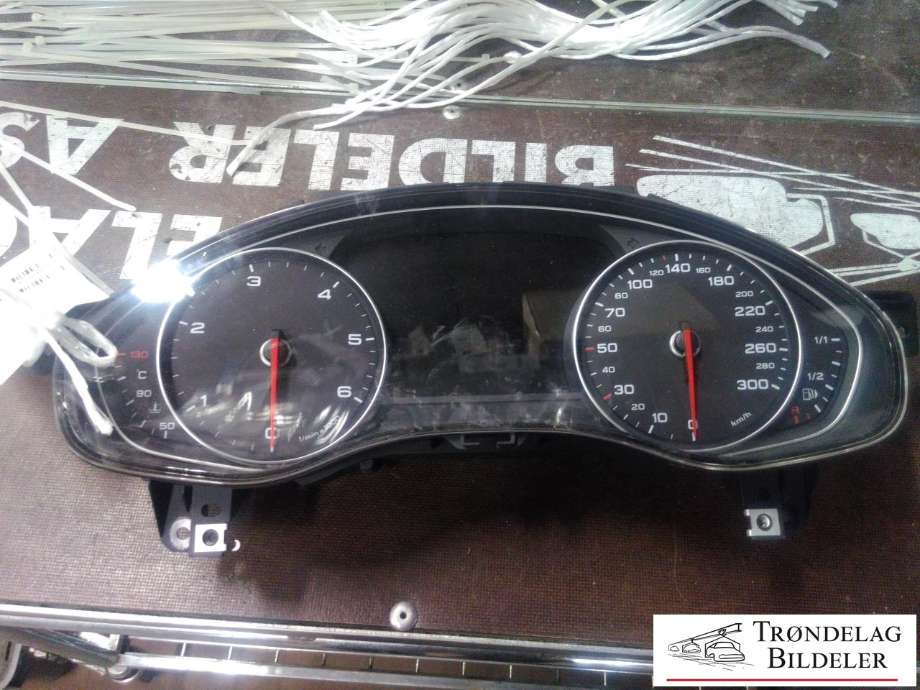 Instrumentpanel til Audi A6, 2011-2014 (Type IV, Fase 1) (C7) (C7) (4G8 920 933 B)