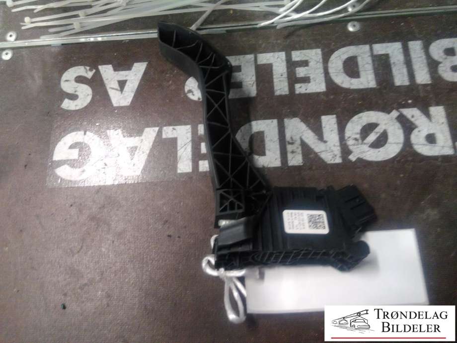Pedal gass til VW Passat 2015-2019 (Fase 1) (B8) (B8) (5Q1 723 503 H|5Q1 723 503 K|)