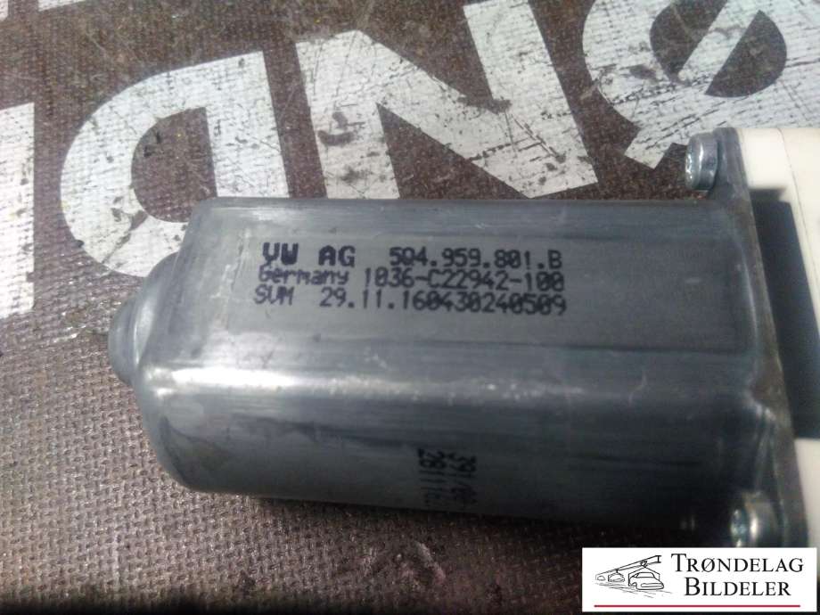 Ruteheis, kun motor, venstre foran til VW Passat 2015-2019 (Fase 1) (B8) (B8) (4K0 959 801|)