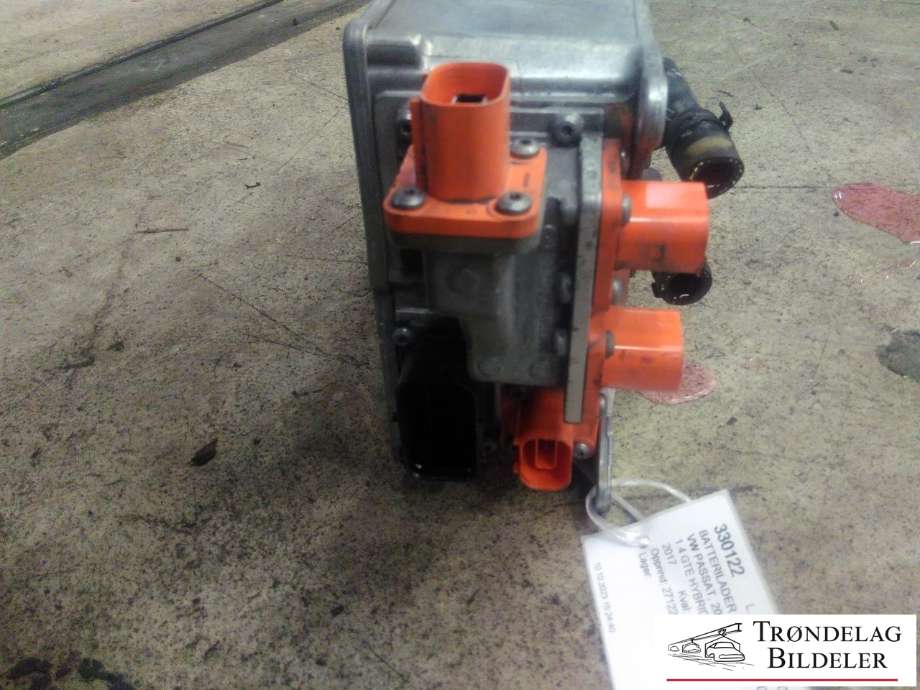 Batterilader (OBC - On Board Charger) til VW Passat 2015-2019 (Fase 1) (B8) (B8) (5Q0 915 682 AF|)