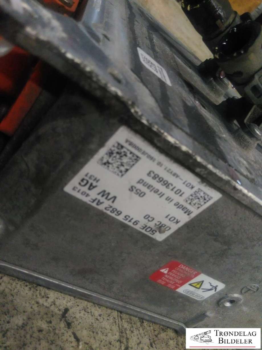 Batterilader (OBC - On Board Charger) til VW Passat 2015-2019 (Fase 1) (B8) (B8) (5Q0 915 682 AF|)