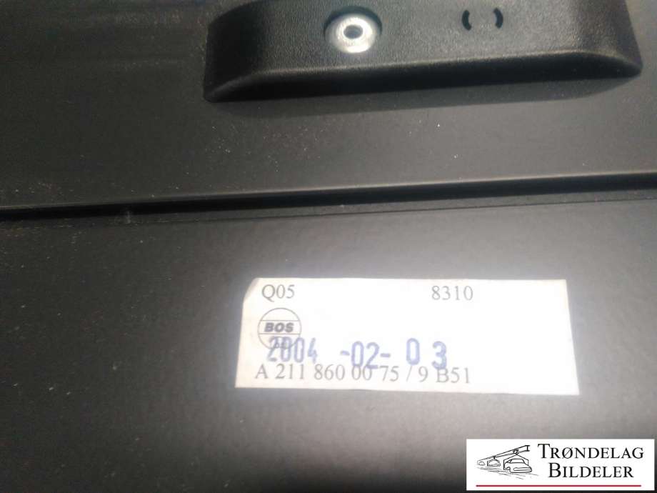 Bagasjerom rollon til Mercedes E-Klasse 2002-2006 (Fase 1) (W211) (W211) (A2118600075|)