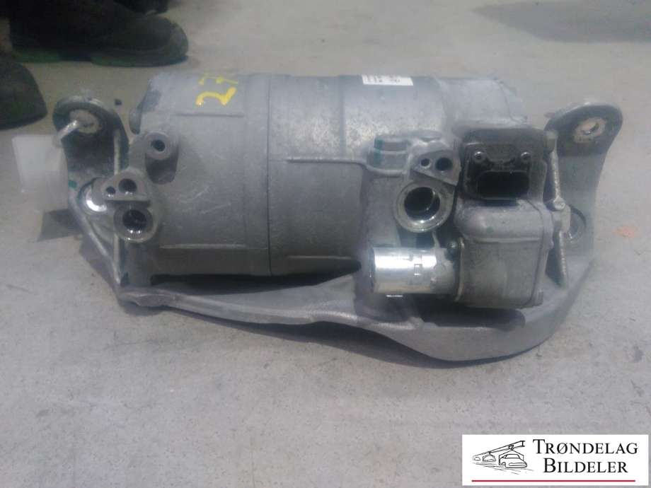 Aircondition kompressor elbil til Mercedes B-Klasse, electric drive 2014-2018 (W242) (W242) (SANDEN|101554900A|)