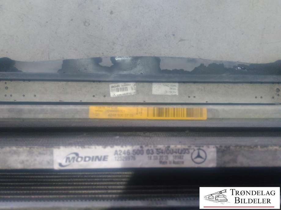 Radiatorpakke til Mercedes B-Klasse, electric drive 2014-2018 (W242) (W242) (A2465000354|A2049066802|A2465000603)