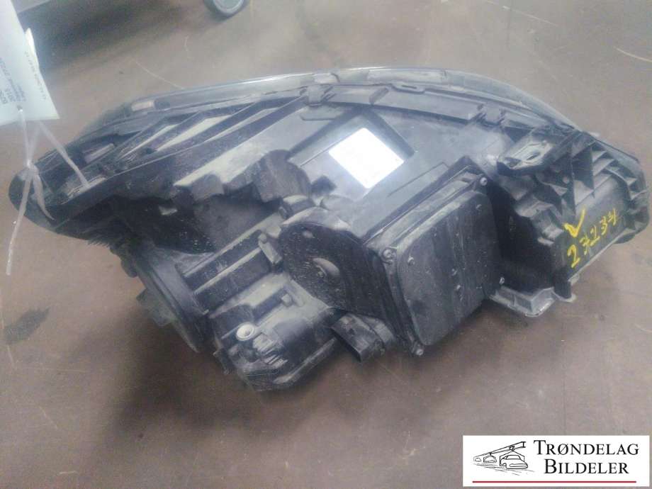 Frontlykt venstre xenon til Mercedes B-Klasse, electric drive 2014-2018 (W242) (W242) (A2468207161|)