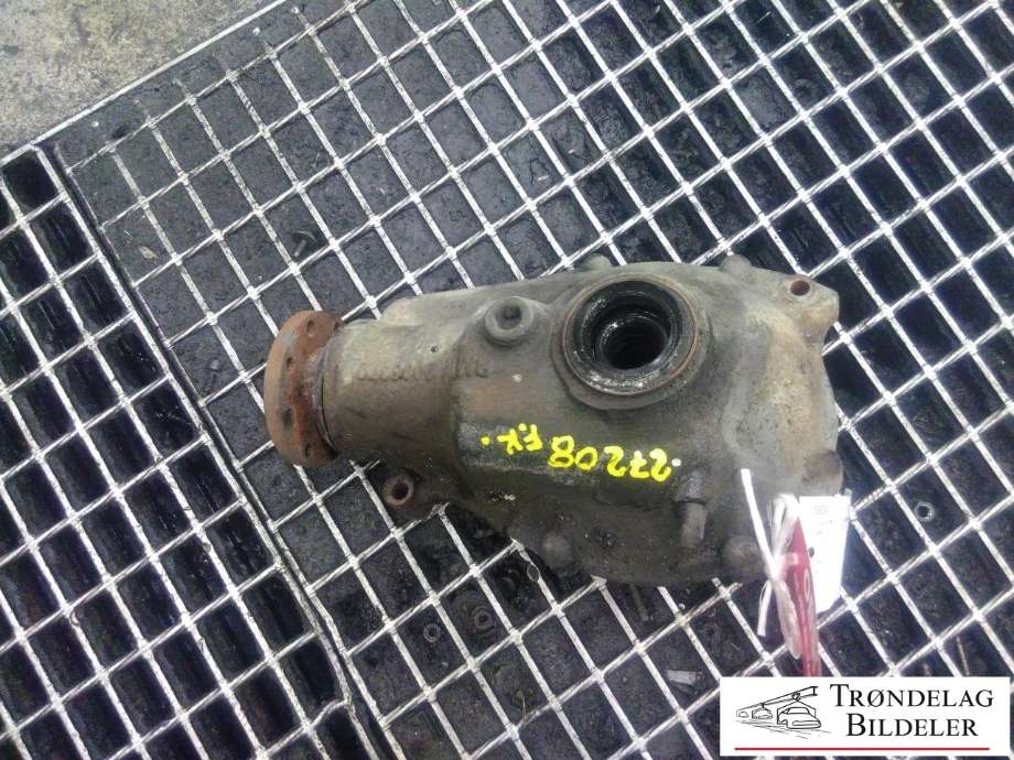 Kardang klokke foran til BMW X3, 2007-2010 (Fase 2) (E83) (E83) (31 50 7 606 203)