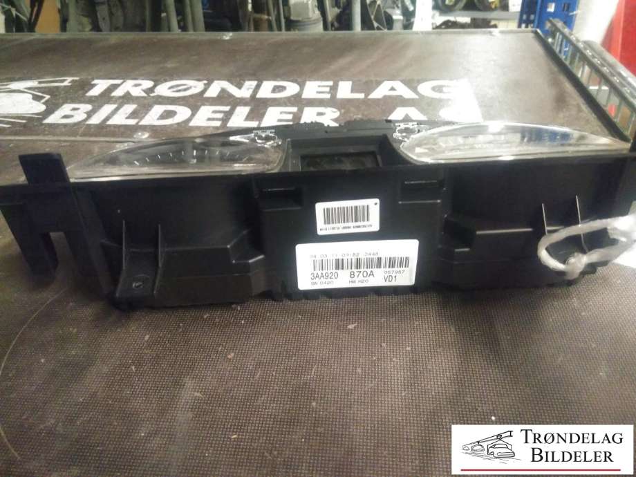 Instrumentpanel til VW Passat 2011-2015 (B7) (B7) (3AA 920 870 A|)