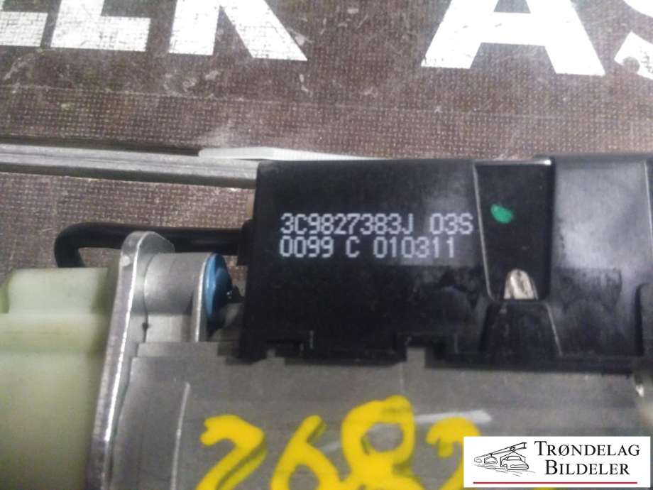 Baklukeåpner motor til VW Passat 2011-2015 (B7) (B7) (3C9 827 383 J|)