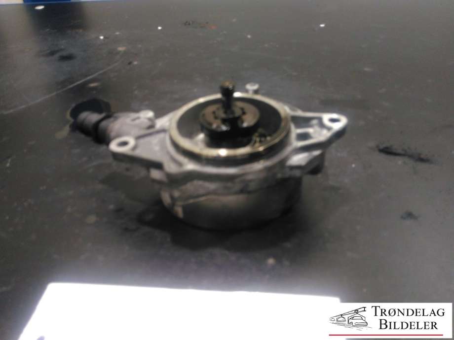 Vakuumpumpe til Audi Q7 2006-2010 (Type I, Fase 1) (06K145100B|06K145100CC|06K 145 100 P|06K 145 100 AE|06K 145 100 AB)
